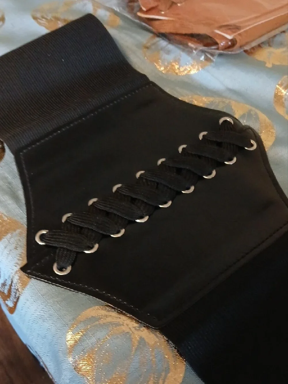 Black Velcro Closure Waist Belt/Corset Look. Never Worn.
